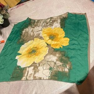 Sense women’s poncho size L it has stain in the back made in Italy